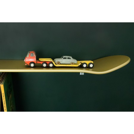 Etagères skate board murale or
