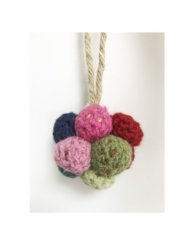 Patère boule de crochet fille  Leçons de Choses