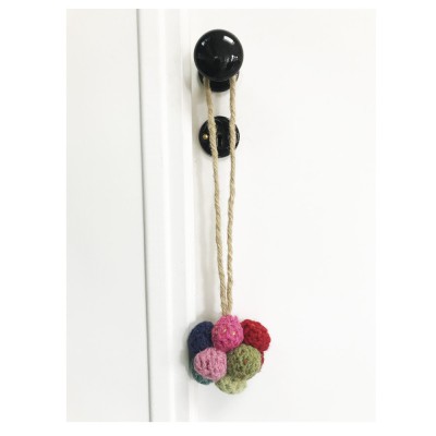 Patère boule de crochet fille  Leçons de Choses