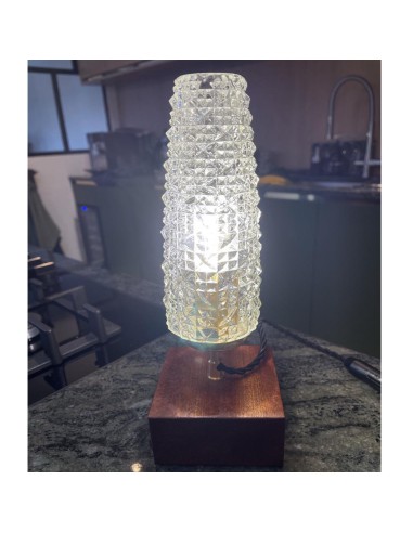 lampe danoise scandinave réalisée à la main avec du bois