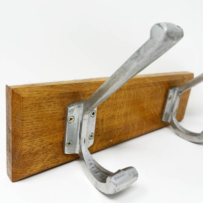 patère ancienne bois et métal école