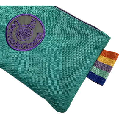 trousse plate vert et violet leçons de choses 2