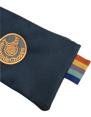 trousse-plate-violine-rouge| Leçons de choses